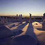 Отель Hotelli Suomutunturi