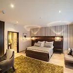 Hotelli Suomutunturi 4*