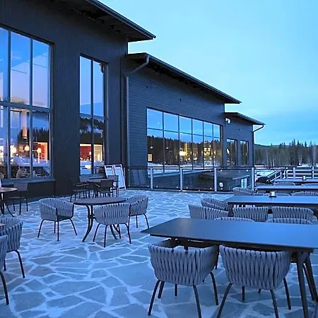 Отель Hotelli Suomutunturi 4*