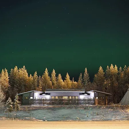 Hotelli Suomutunturi Отель 4*
