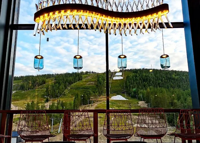 מלון Hotelli Suomutunturi 4*