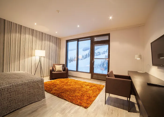 Hotelli Suomutunturi מלון 4*