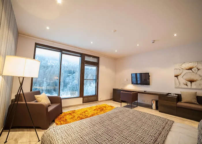 Hotelli Suomutunturi מלון 4*