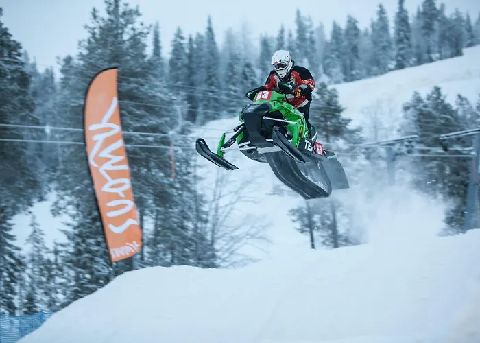 מלון Hotelli Suomutunturi Suomutunturi