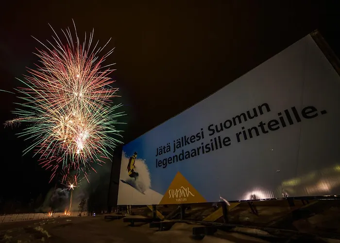 Hotelli Suomutunturi מלון 4*